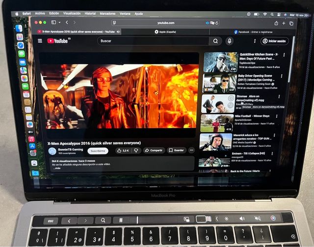 MacBook Pro i7 16Gb RAM Touchbar