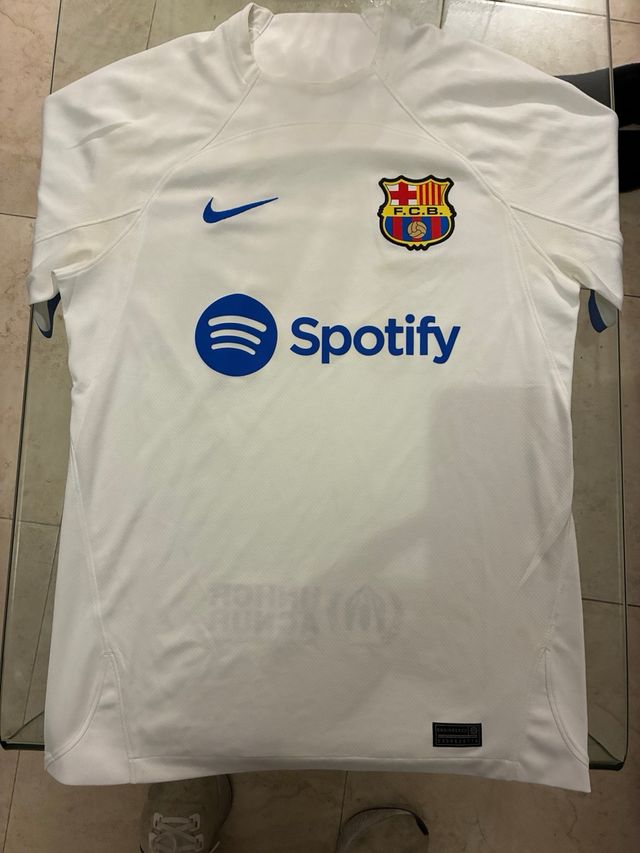 Camisetas Fútbol  Talla S originales todas