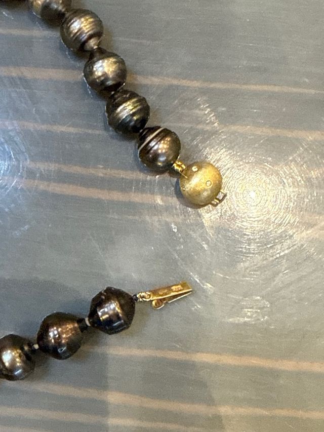 Collar de 3 perlas preciosas, oro y diamantes