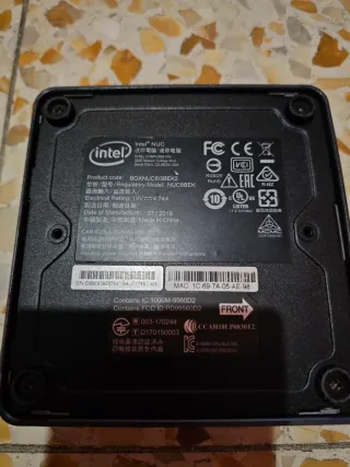 Intel NUC NUC8i3BEK2 i3-8109U 8GB RAM