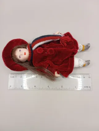 Bambola da collezione in porcellana