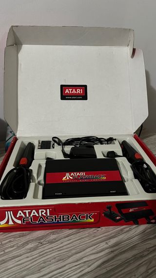 Consola Atari Flashback con 2 mandos