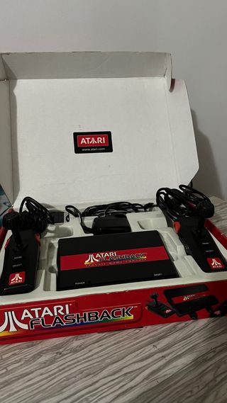 Consola Atari Flashback con 2 mandos
