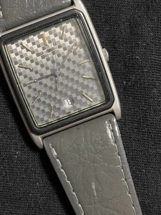 Samsung Tank Quartz Vintage Raro Old Money NOS