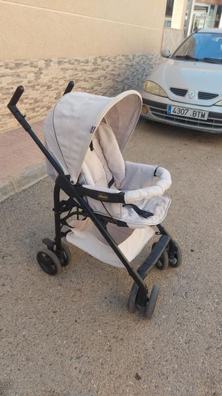 Carrito bebé Chicco beige crema