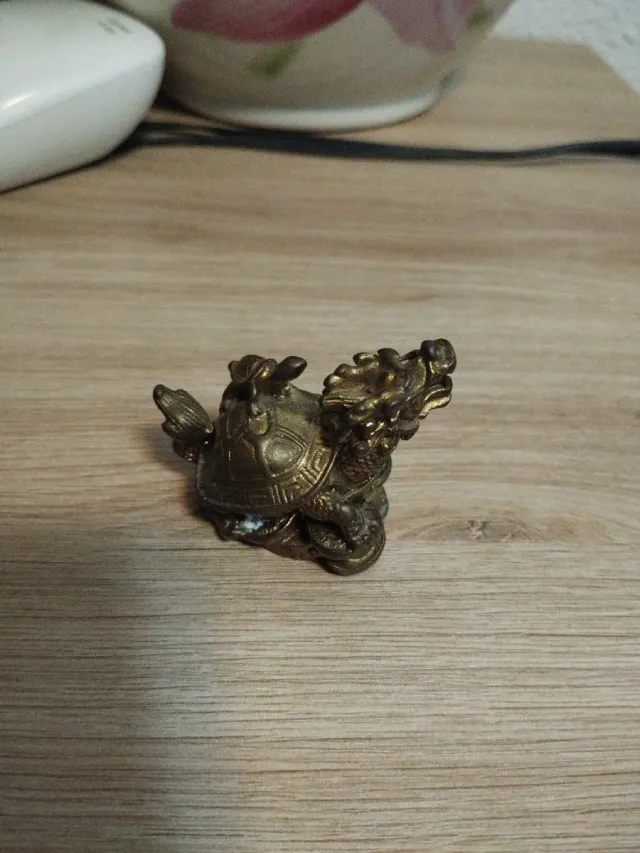 Dragón Tortuga Feng Shui Latón