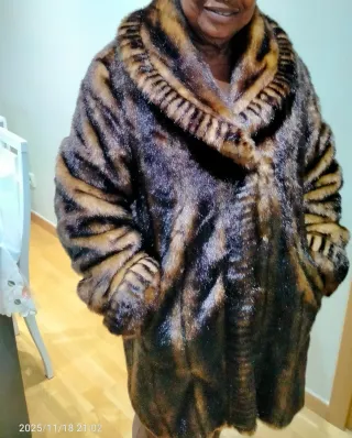 Chaquetón imitación visón Talla XL