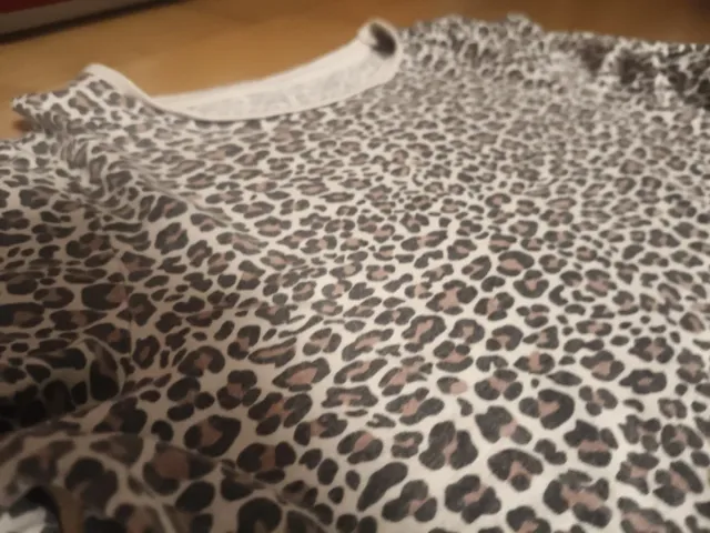 Conjunto pijama estampado leopardo