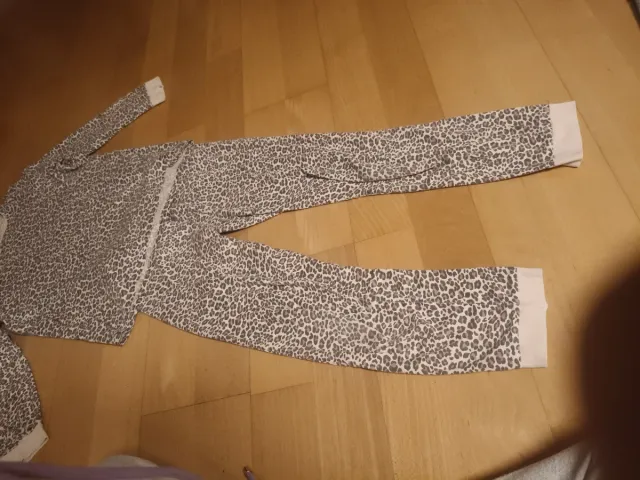 Conjunto pijama estampado leopardo