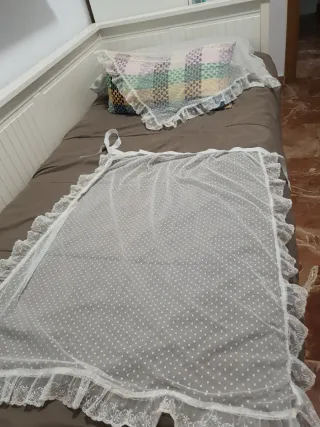 Manteletas huertana blaco roto