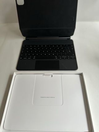 iPad Pro 11 2ª Gen 128GB WiFi + Magic Keyboard