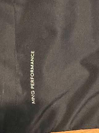 Chaquetón Parka azul marino con capucha de Mango