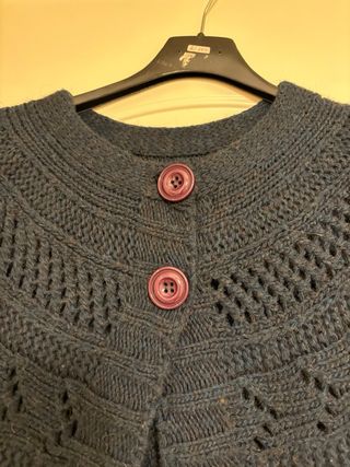 Gilet lana blu traforato