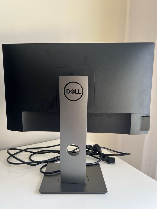 Monitor Dell 24” Full HD Negro