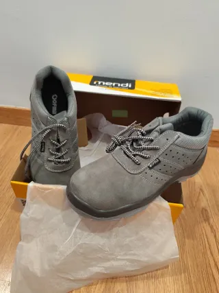 Zapatos de seguridad Mendi nuevos talla 45