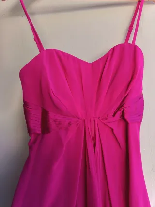 Vestido de fiesta fucsia Coast
