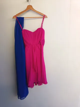 Vestido de fiesta fucsia Coast