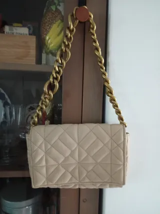 Bolso Zara Beige Cadena Dorada
