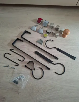 Pomos y herrajes muebles lote 10 euros