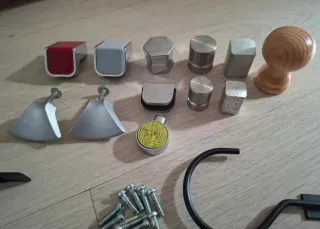 Pomos y herrajes muebles lote 10 euros