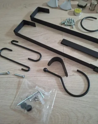 Pomos y herrajes muebles lote 10 euros