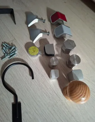 Pomos y herrajes muebles lote 10 euros