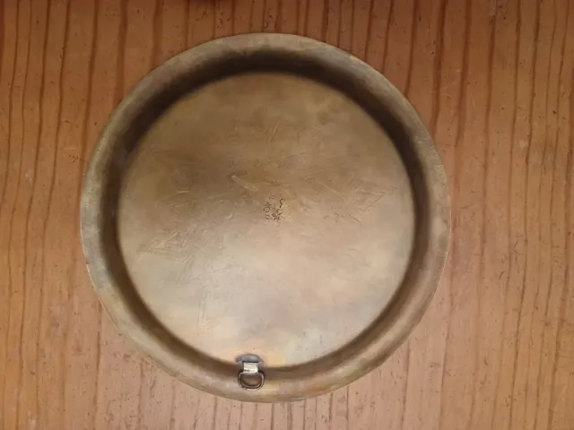 Plato de latón marroquí decorado