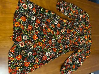 Vestido floral manga larga