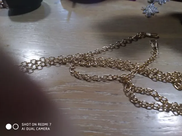 Cadena dorada bisutería 136 cm