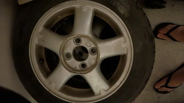 Rueda Nissan Micra K11