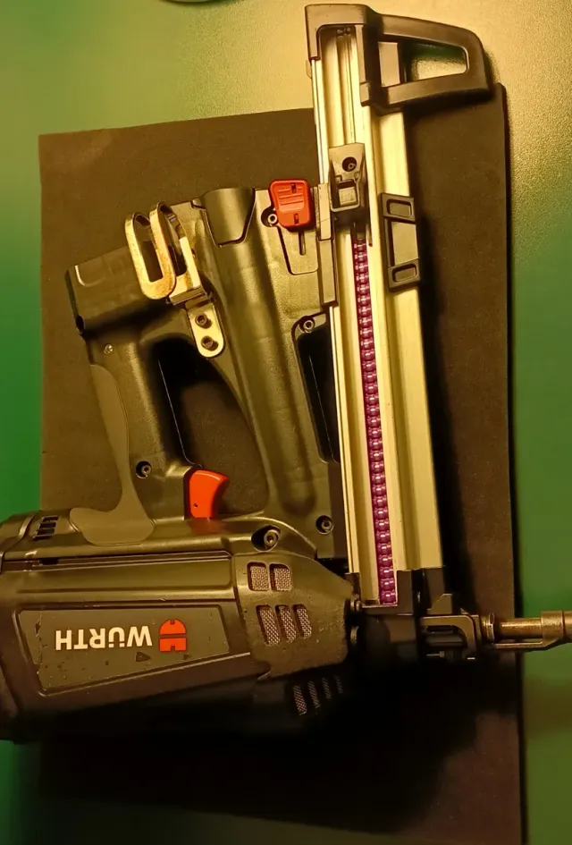 Chiodatrice Wurth DIGA CS 3