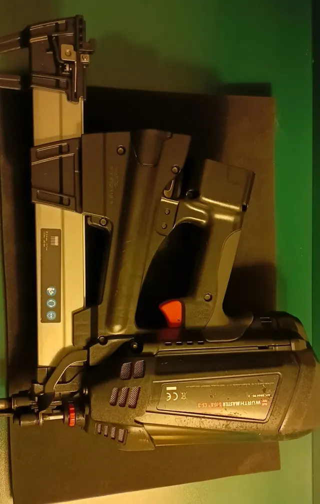 Chiodatrice Wurth DIGA CS 3