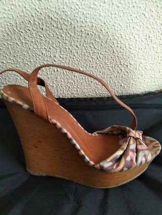 Sandalias de tacón multicolor