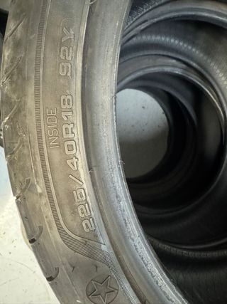 Neumáticos de coche