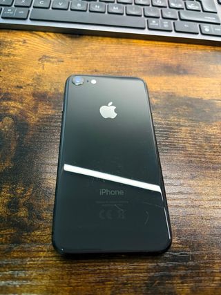 iPhone 8 64GB + AirPods 3ª Gen