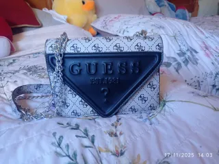Bolso Guess Negro y Blanco Pequeño