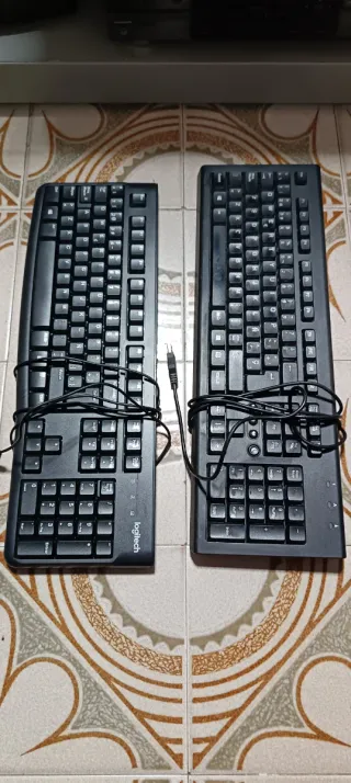 Teclado Logitech Negro