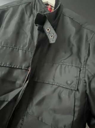 Chaqueta tipo Harrington Negra