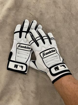 Guantes de Bateo Franklin Blancos y Negros