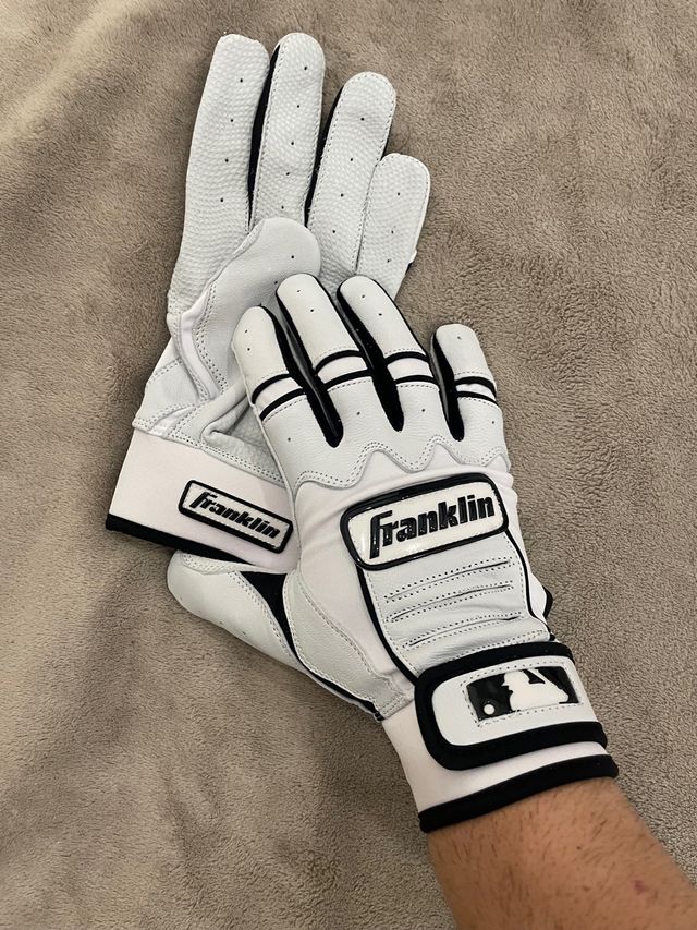 Guantes de Bateo Franklin Blancos y Negros