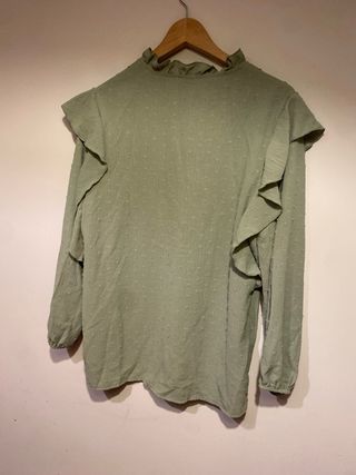A estrenar Blusa verde manga larga talla L