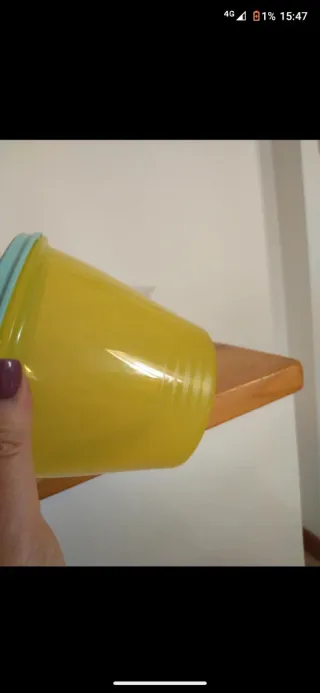 Contenitore Tupperware Giallo e Azzurro