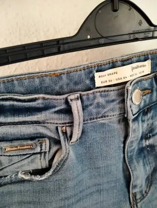 Pantalón vaquero mujer Stradivarius Body Shape