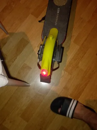 Patinete Eléctrico Fresh NEON Gris