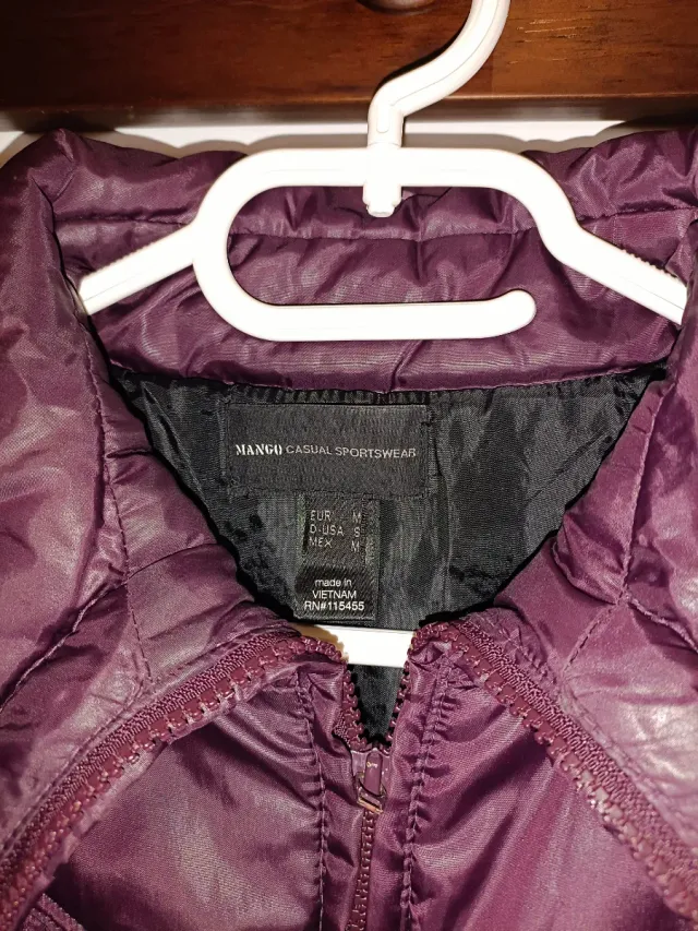 Abrigo acolchado Mango Talla M Morado