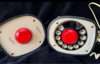 PAREJA DE TELÉFONOS “COBRA” ERICOFON DE ERICSSON