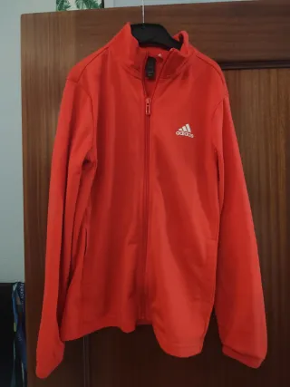 Chaqueta deportiva Adidas niño roja