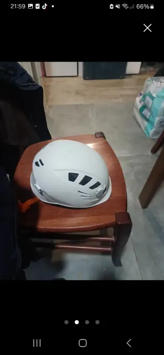 Casco de escalada blanco