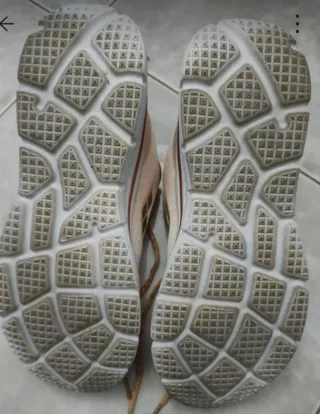 Scarpe Arena rosa oro usate una volta