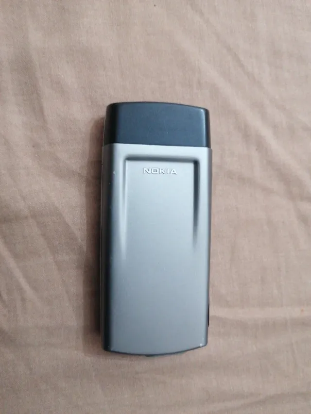 Nokia 8850 Argento e Nero